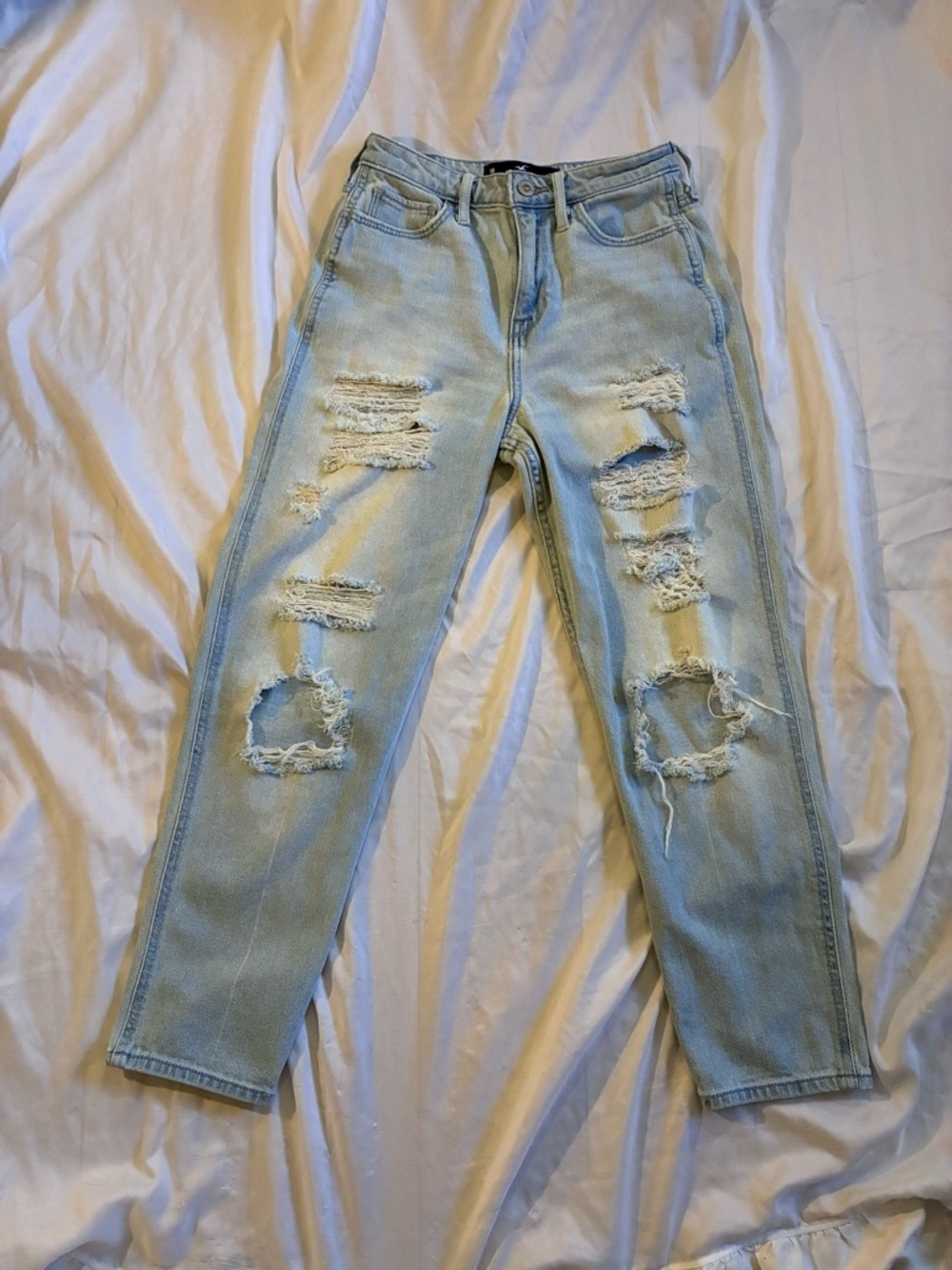 Hollister Ultra High-Rise Distressed Mom Jeans